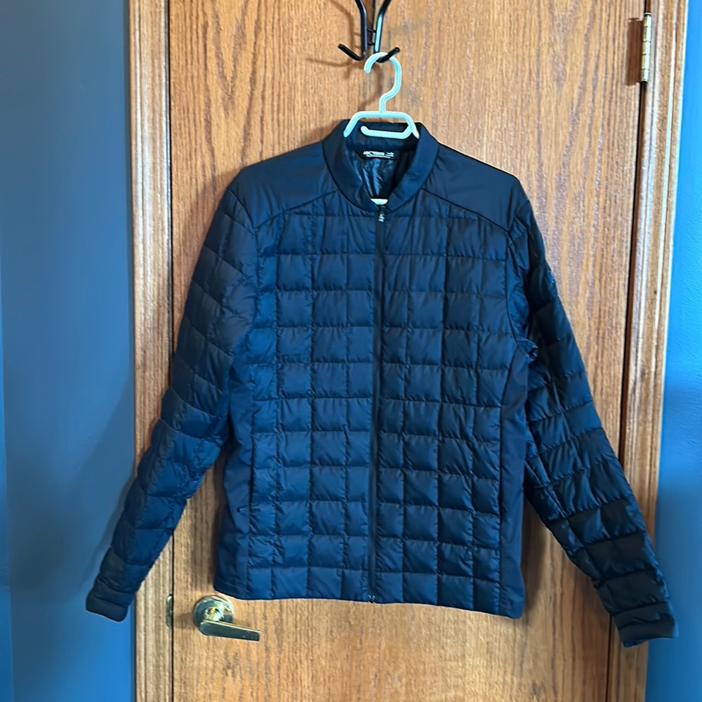 Arc’teryx men’s black Rico Jacket, size medium. Excellent condition! Sold out!